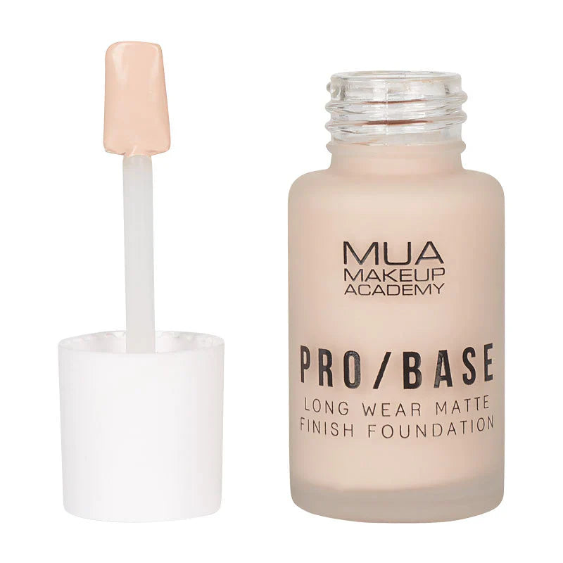 MUA PRO/BASE MATTE FINISH FOUNDATION