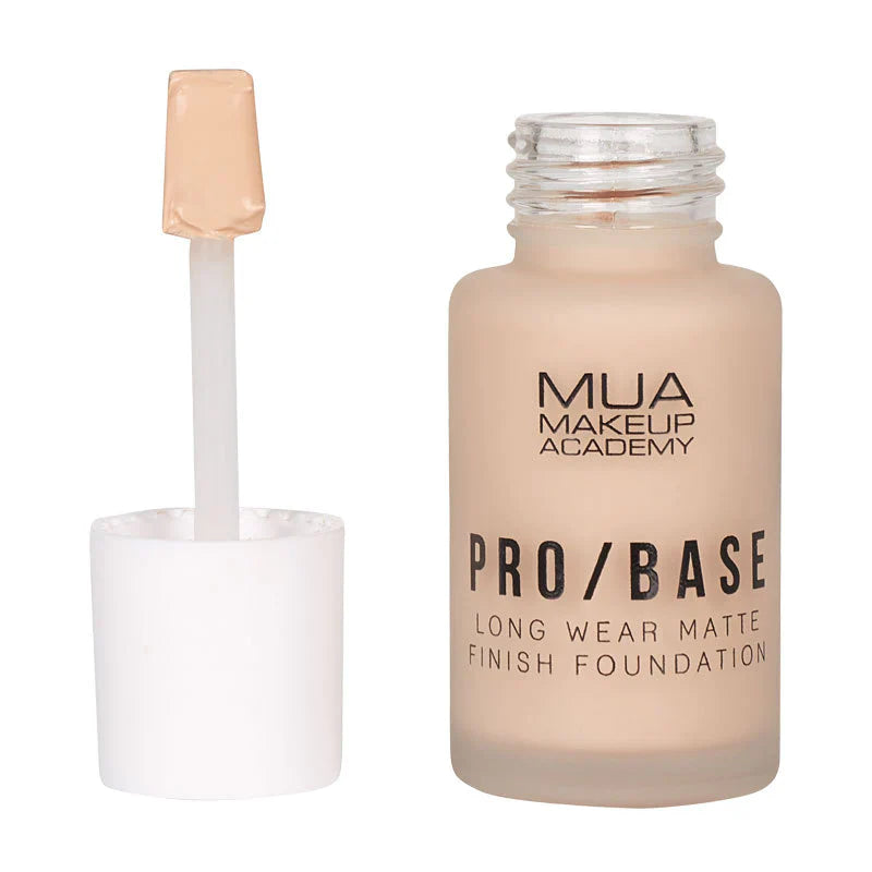 MUA PRO/BASE MATTE FINISH FOUNDATION