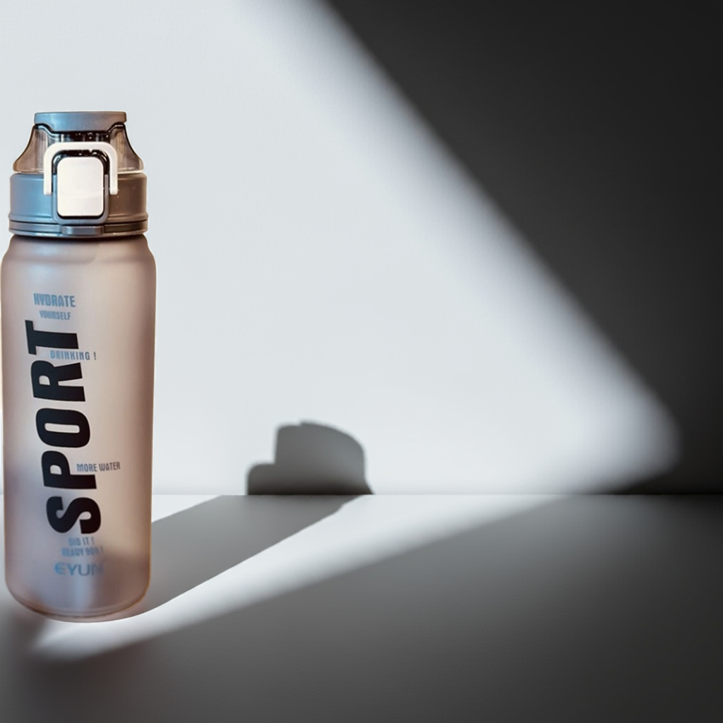 Μπουκάλι νερού με ασφάλεια των 1000ml.