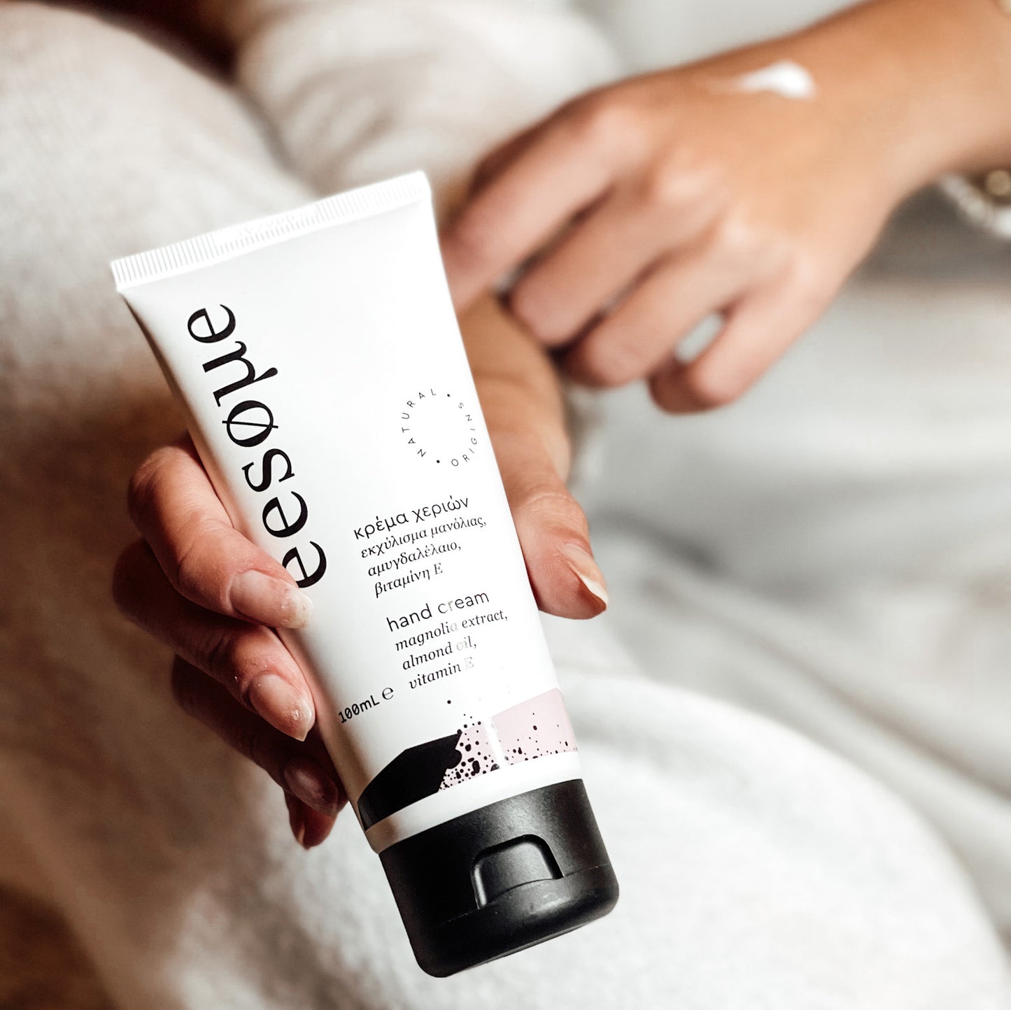 Κρέμα χεριών με Μανόλια